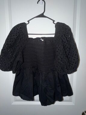 American Eagle Outfitters Black Eyelet Puff-Sleeve Peplum Top